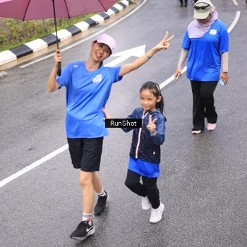 Runner Photo 7954056