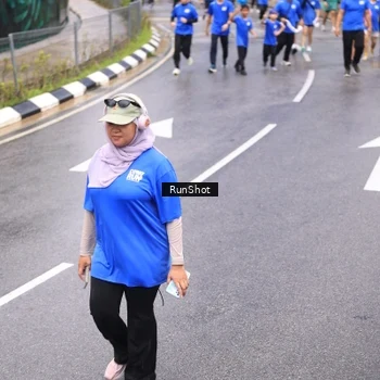 Runner Photo 7954072