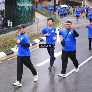 Runner Photo 7954095