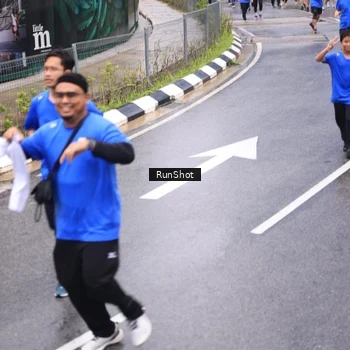 Runner Photo 7954104