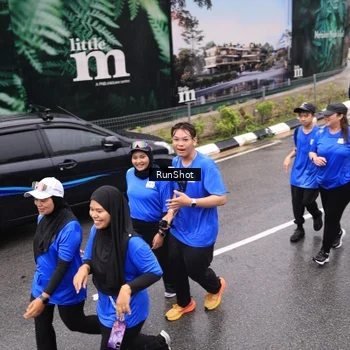 Runner Photo 7954111