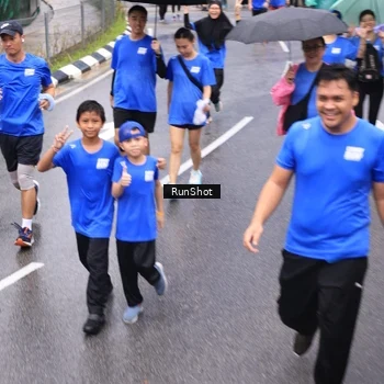 Runner Photo 7954153