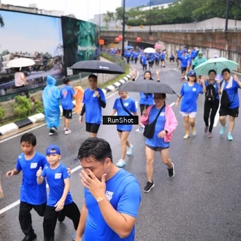 Runner Photo 7954173