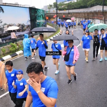 Runner Photo 7954175
