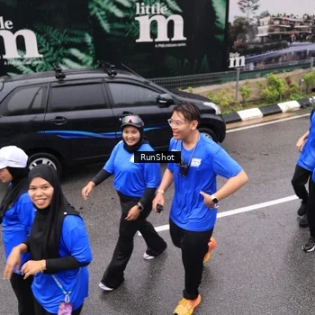 Runner Photo 7954178