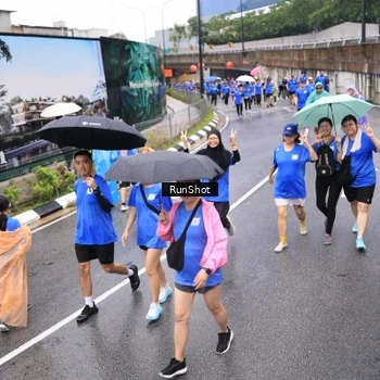 Runner Photo 7954182