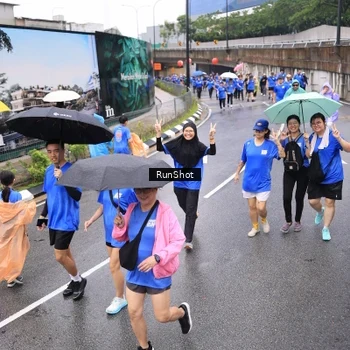 Runner Photo 7954187