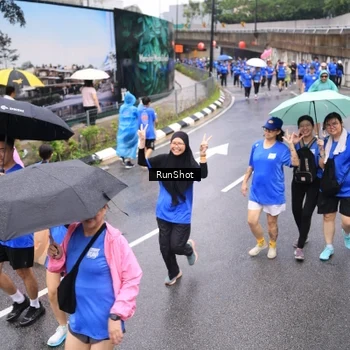 Runner Photo 7954191
