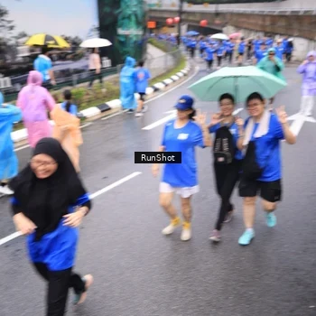 Runner Photo 7954204