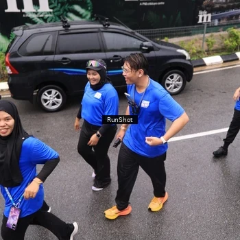 Runner Photo 7954211