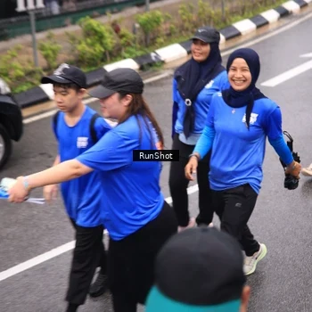 Runner Photo 7954243
