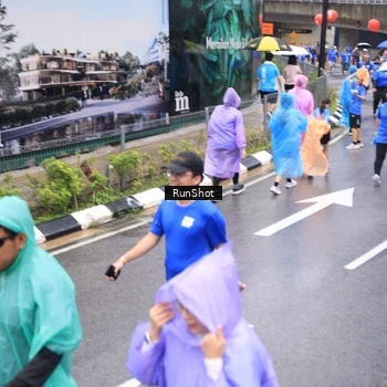 Runner Photo 7954252