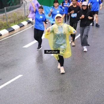 Runner Photo 7954279