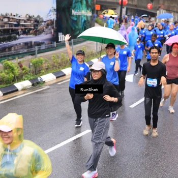 Runner Photo 7954295