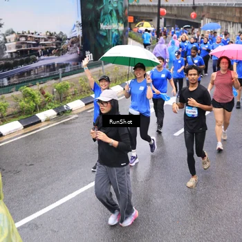 Runner Photo 7954296