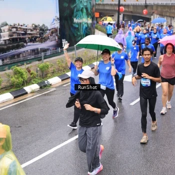 Runner Photo 7954303