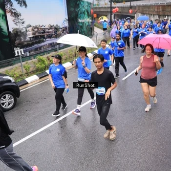 Runner Photo 7954311