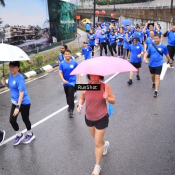 Runner Photo 7954321