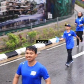 Runner Photo 7954331