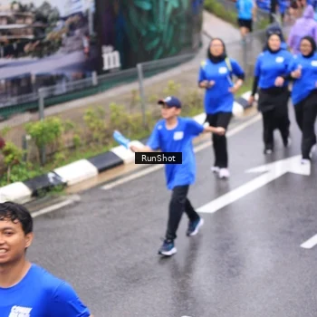 Runner Photo 7954333