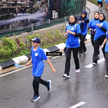 Runner Photo 7954349