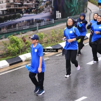 Runner Photo 7954353