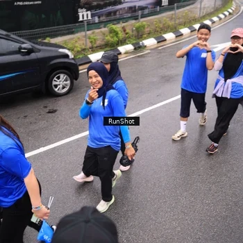Runner Photo 7954356