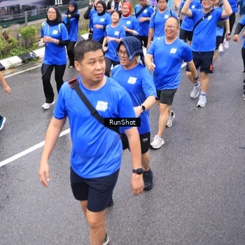 Runner Photo 7954357