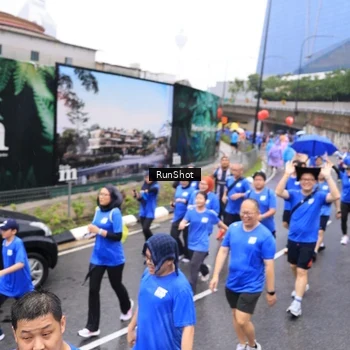 Runner Photo 7954365