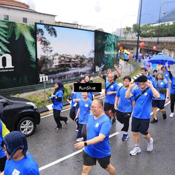 Runner Photo 7954373