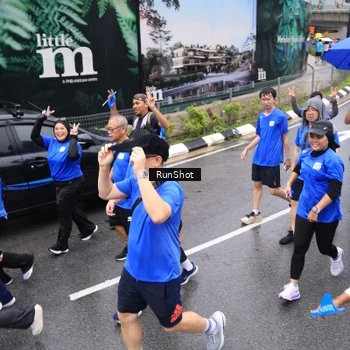 Runner Photo 7954395