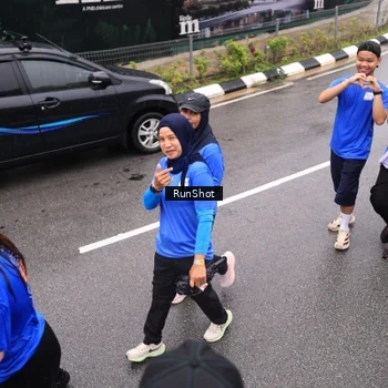 Runner Photo 7954396