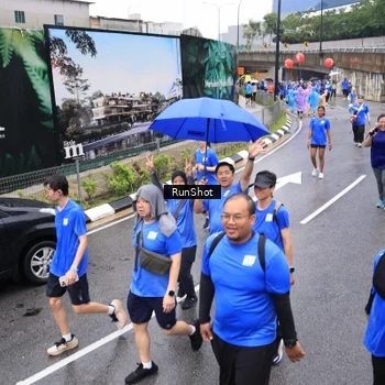 Runner Photo 7954411