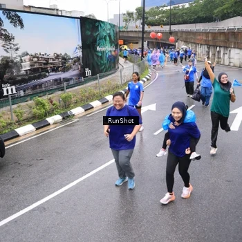 Runner Photo 7954439