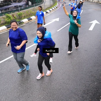 Runner Photo 7954448