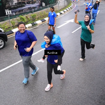Runner Photo 7954450