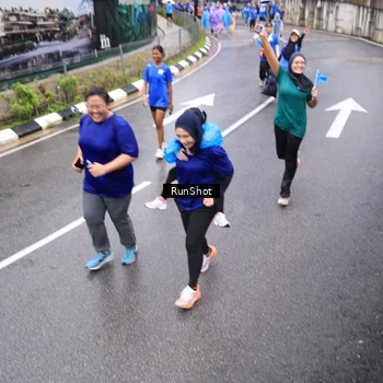 Runner Photo 7954463