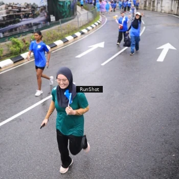 Runner Photo 7954470