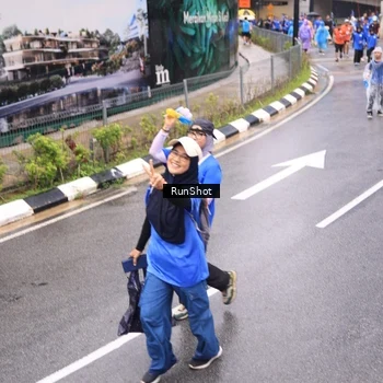 Runner Photo 7954485