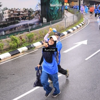Runner Photo 7954487