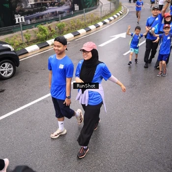 Runner Photo 7954504