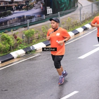 Runner Photo 7954514