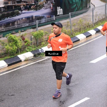 Runner Photo 7954515