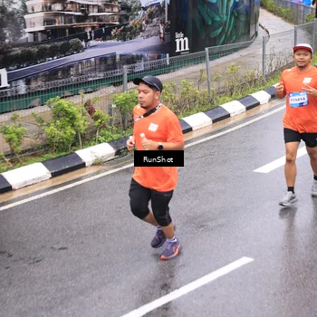 Runner Photo 7954516