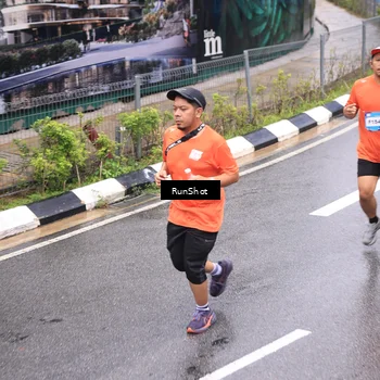 Runner Photo 7954517