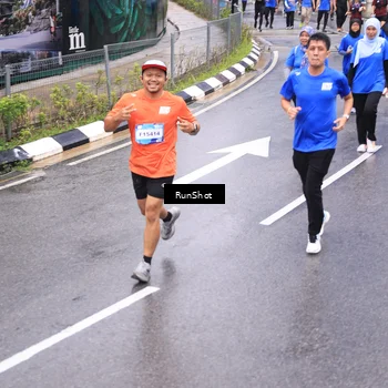Runner Photo 7954525