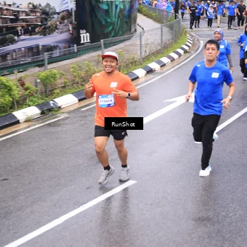 Runner Photo 7954528