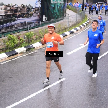 Runner Photo 7954530