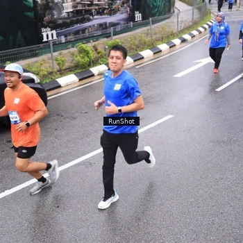 Runner Photo 7954542