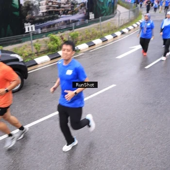 Runner Photo 7954545